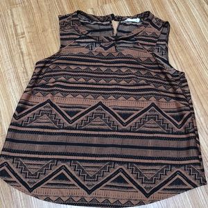 Lush Top with cutout detail